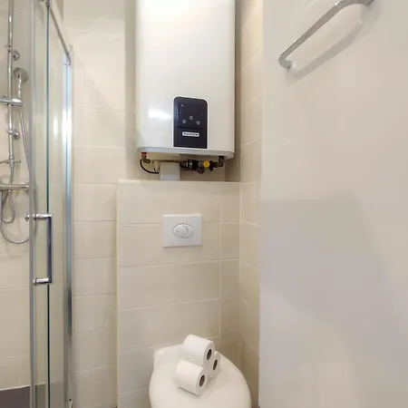 Stella Monte 3 A/c Wifi 2 Pers * Niza